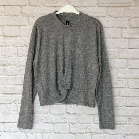 NWT Design Lab twist-front cropped sweater - size Large - Picture 1 of 13